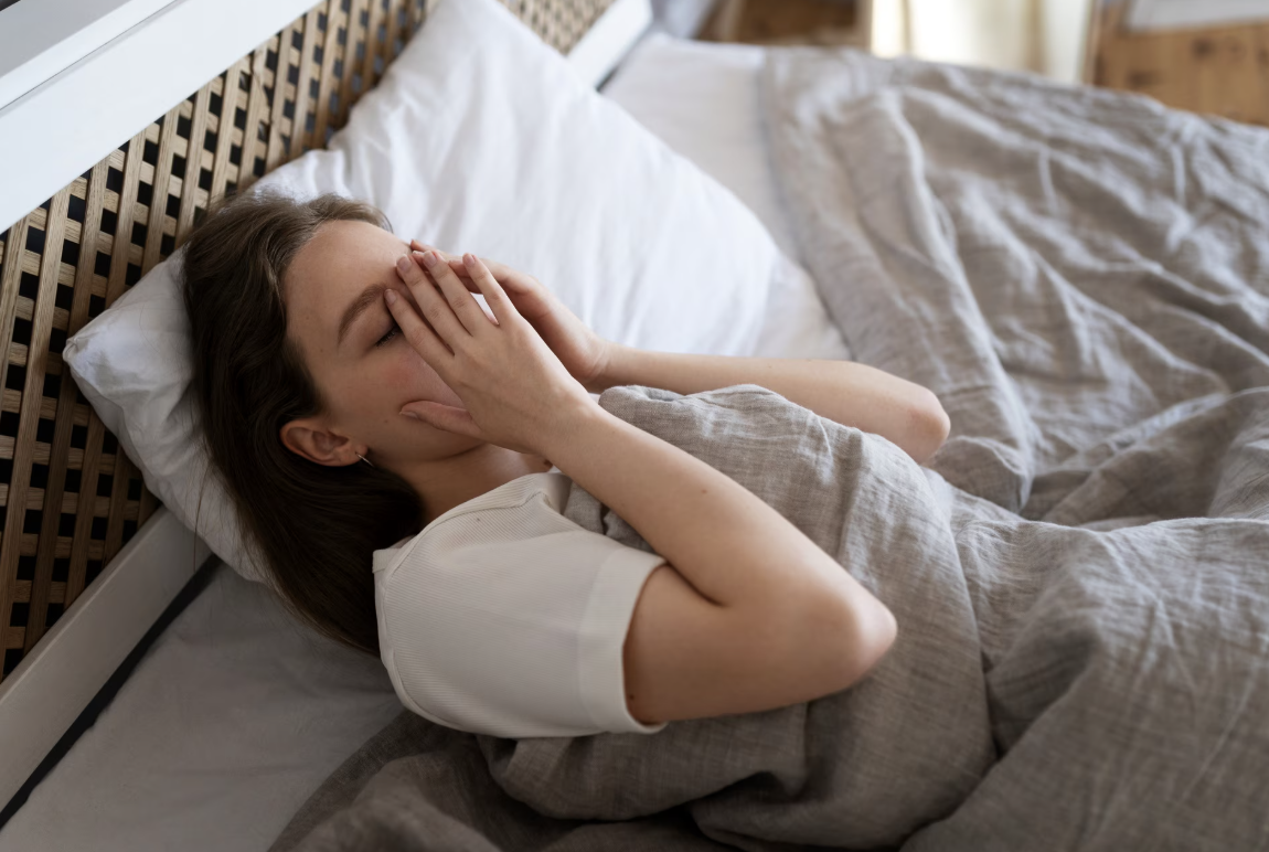 불면증의 주요 원인과 생활습관 개선 방법