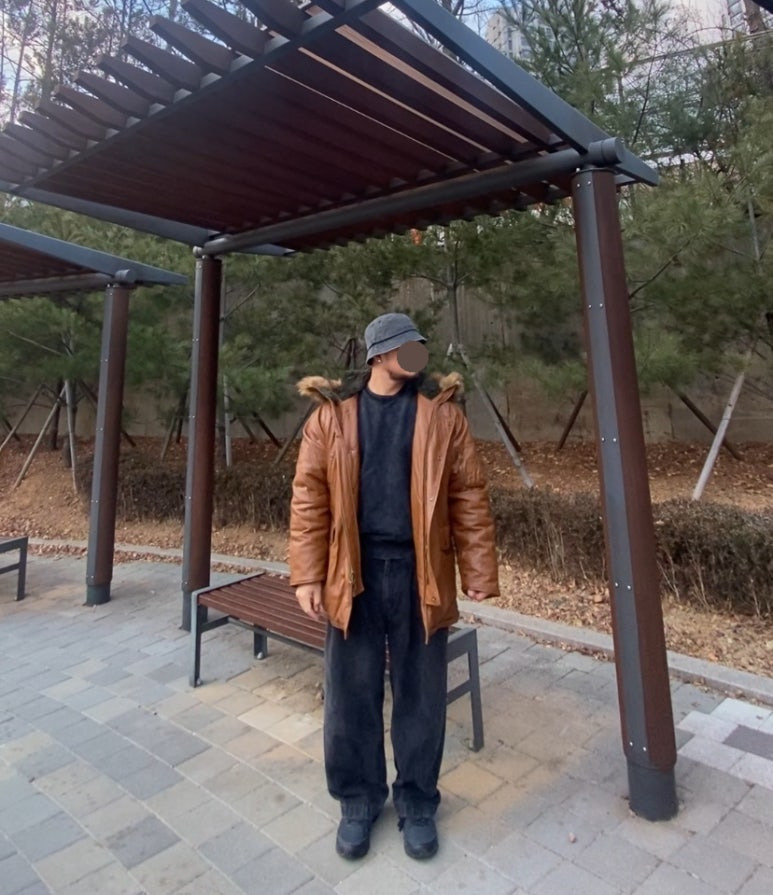 데일리룩('26.1.6.)루오에스펙 워싱 버킷햇 벙거지, 예스아이씨 알파인더스트리 N-3B 파카 점퍼, 소버먼트 맨투맨, 무신사스탠다드 벌룬 팬츠, 뉴발란스 410V5 트레일 블랙