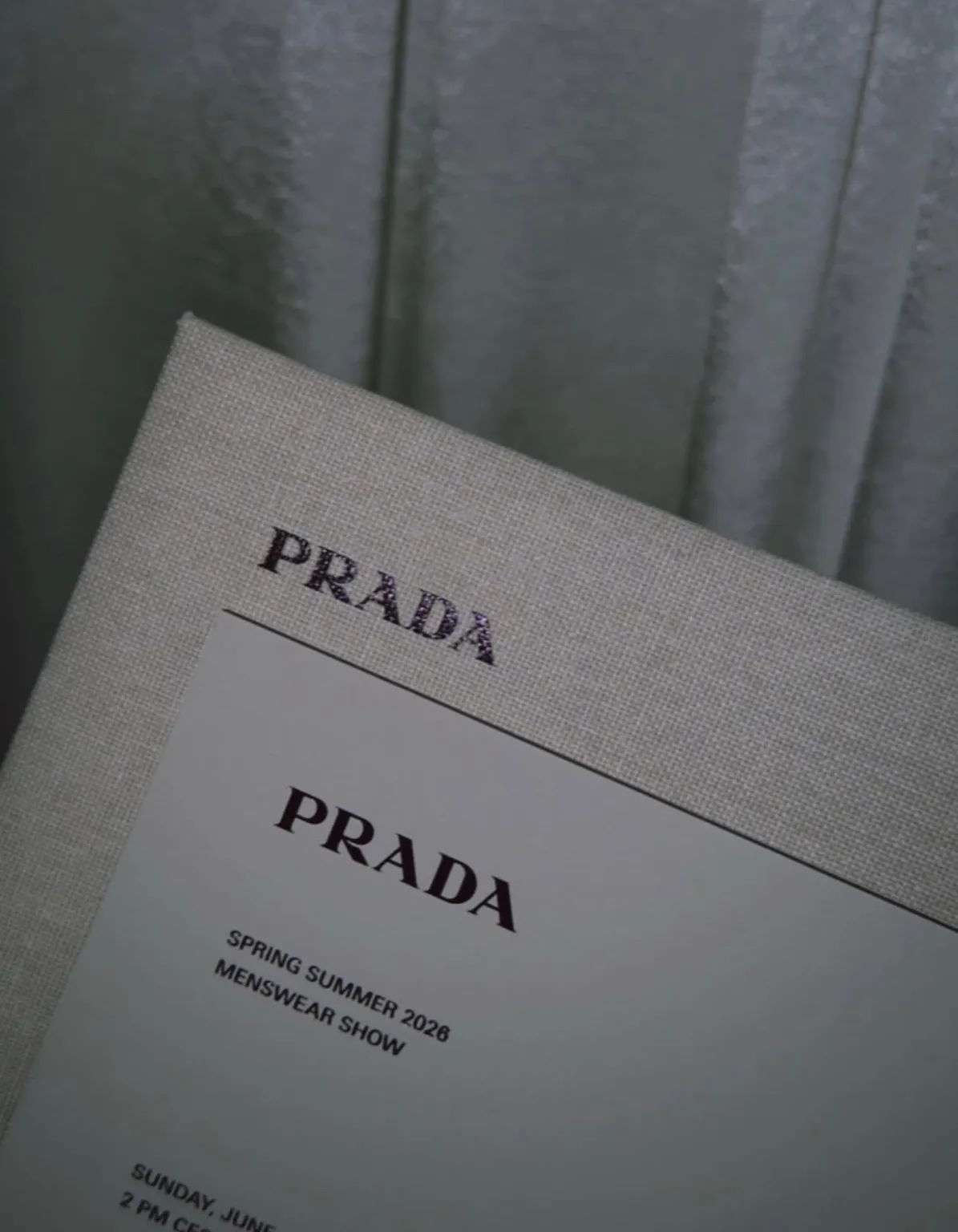 프라다변우석, 변우석프라다백팩, 프라다백팩가격, 프라다남자백팩, 프라다백팩아울렛, 변우석프라다착용샷, 프라다리나일론백팩, 프라다백팩코디, 변우석공항패션프라다, 변우석패션, 변우석인스타그램, 변우석가방, 남자명품백팩추천, 프라다백팩후기, 프라다공식스토어, 프라다신상백팩, 프라다아울렛가격, 프라다명품가방, 2025프라다백팩, 남자백팩브랜드