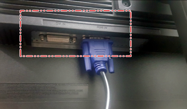 컴퓨터 모니터 케이블 종류에 맞게 설정