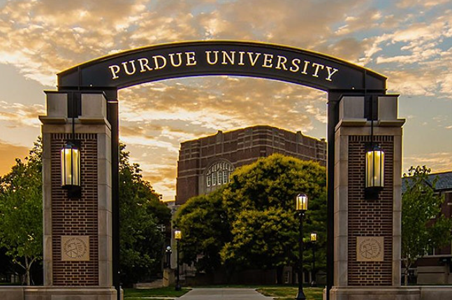 퍼듀 대학교 정문사진
