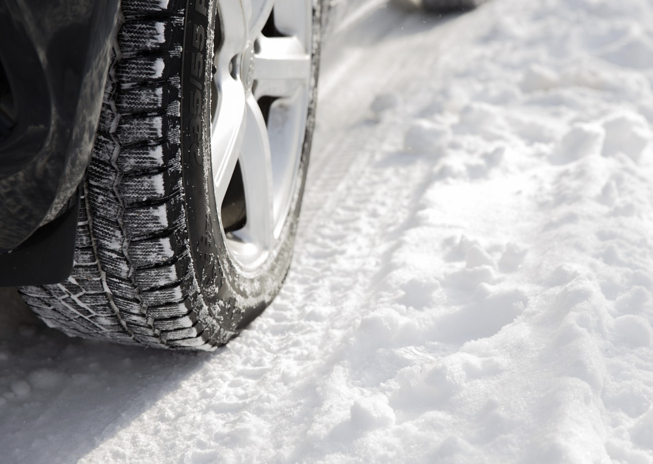 겨울철 자동차 타이어 점검