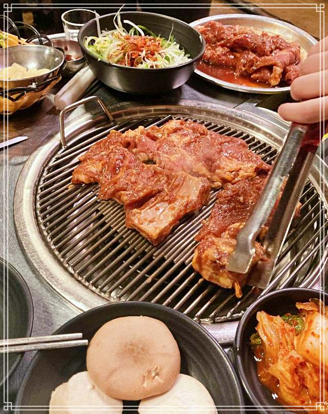 마포 공덕 맛집 냄새부터 미치게 만드는 돼지갈비