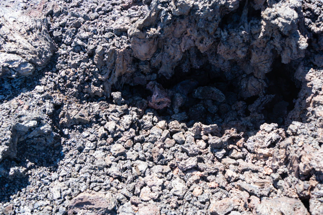 홀레이 시 아치 화산국립공원