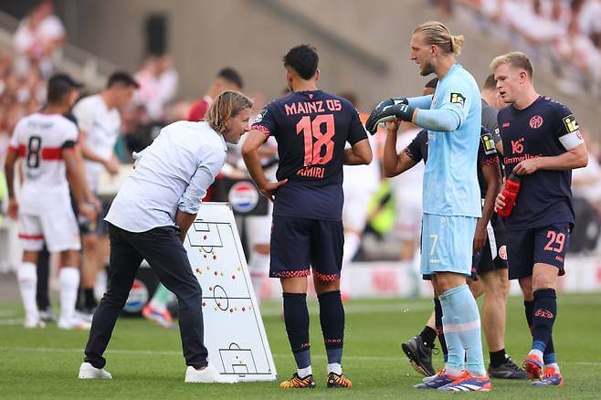 분데스리가 마인츠 vs 슈투트가르트 코리안 듀오