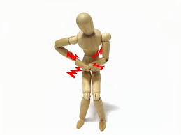 왼쪽 갈비뼈 아래 통증