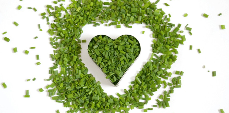 부후를 잘라서 하트 모양을 만들다