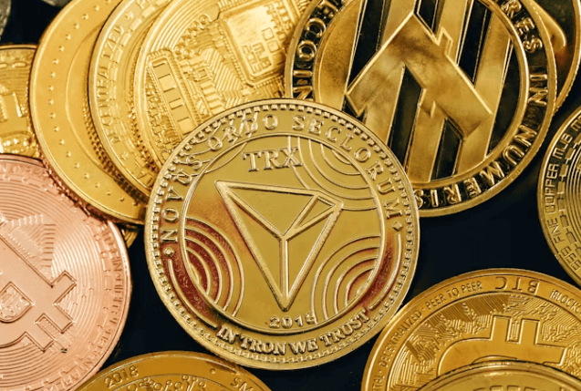 스테이블코인 직접 투자 vs. ETF 투자: 나에게 맞는 방법은?