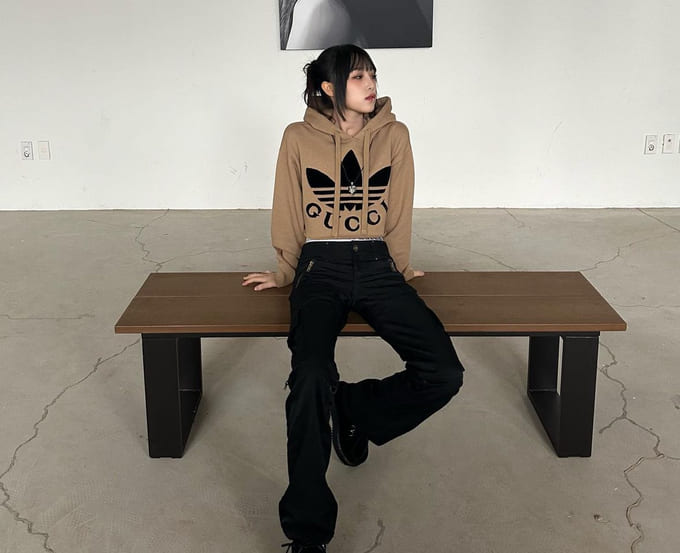최예나 사복