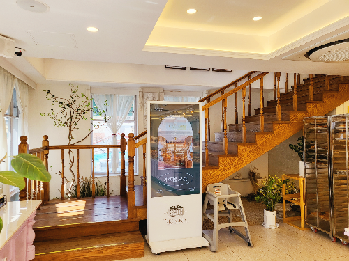 빅토리아 베이커리 가든 2층계단