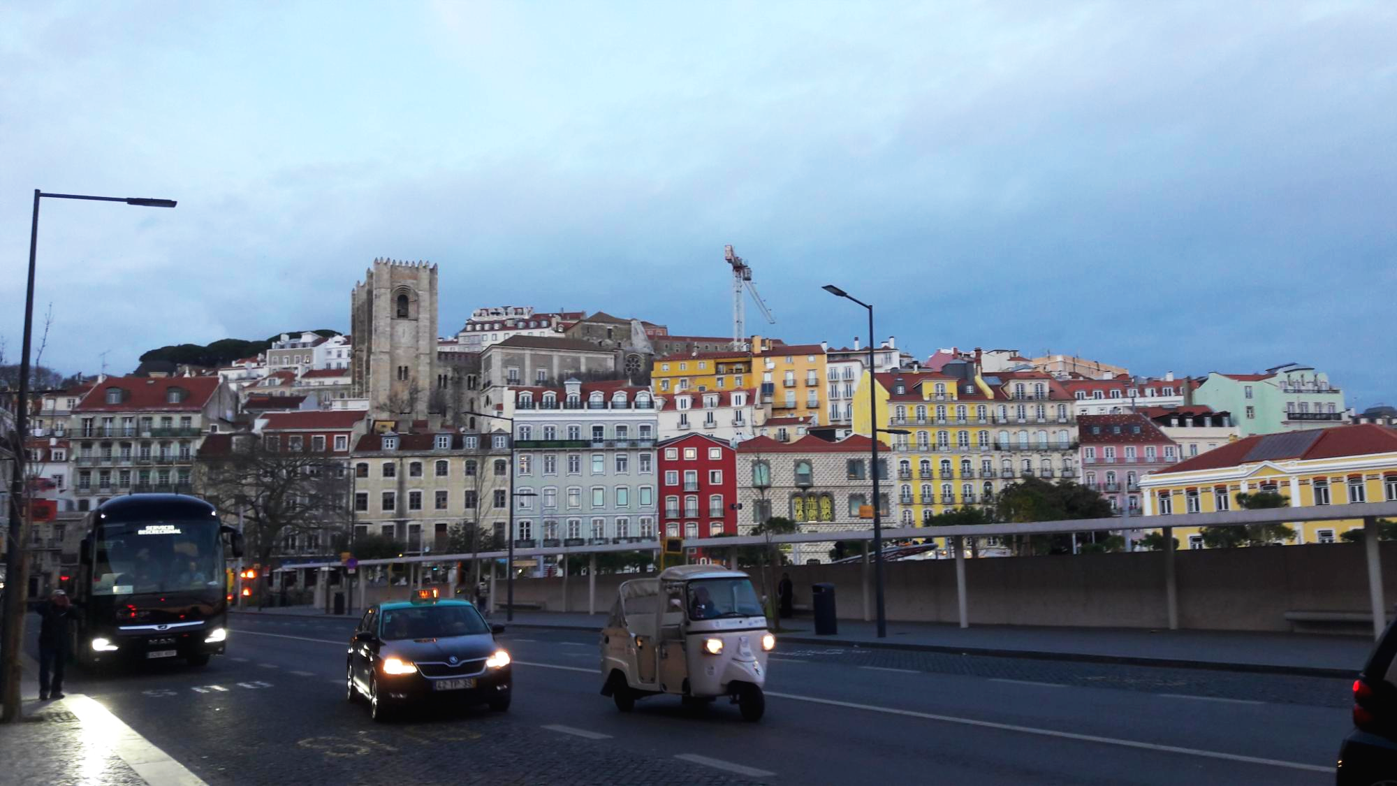 포르투갈 리스본 멀리서 보이는 상 조르즈 성