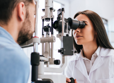 당뇨 합병증 예방을 위한 정기적인 시력 및 망막 검사