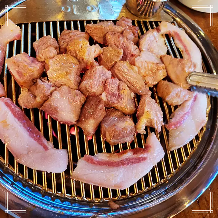 네모세모 제주 성산 일출봉 맛집 흑돼지 연탄불 구이 생고기 오마카세 맛있는 고기집