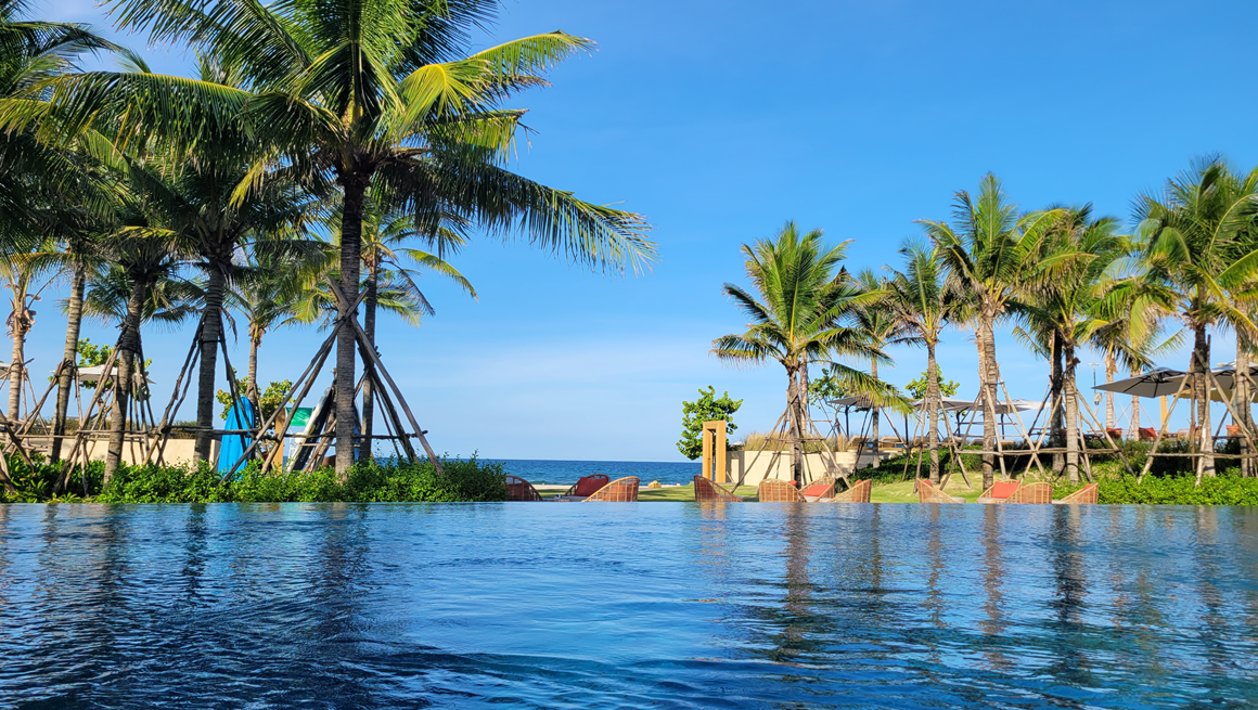 퓨전-리조트-앤-빌라스-수영장-보여주는-사진