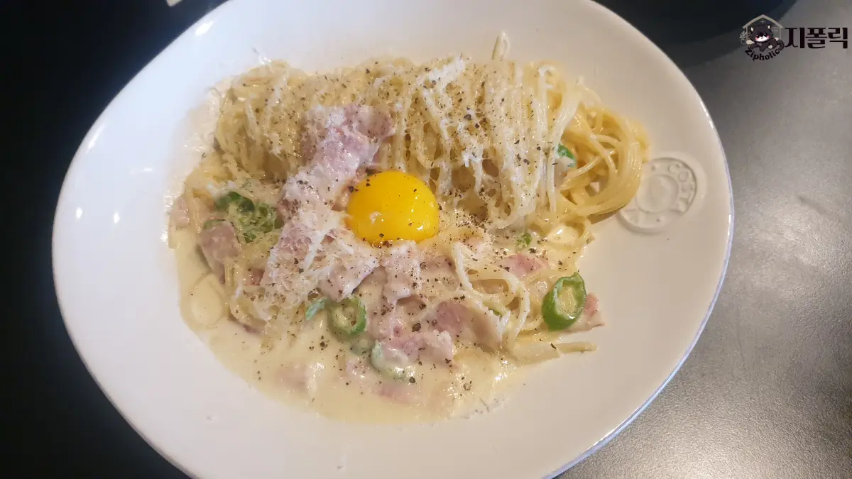 럭키어스-청양크림파스타-15900원