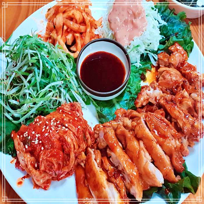 MBN 생생정보 마당 강원 춘천 맛과 영양 최고, 한방 닭보쌈 맛집