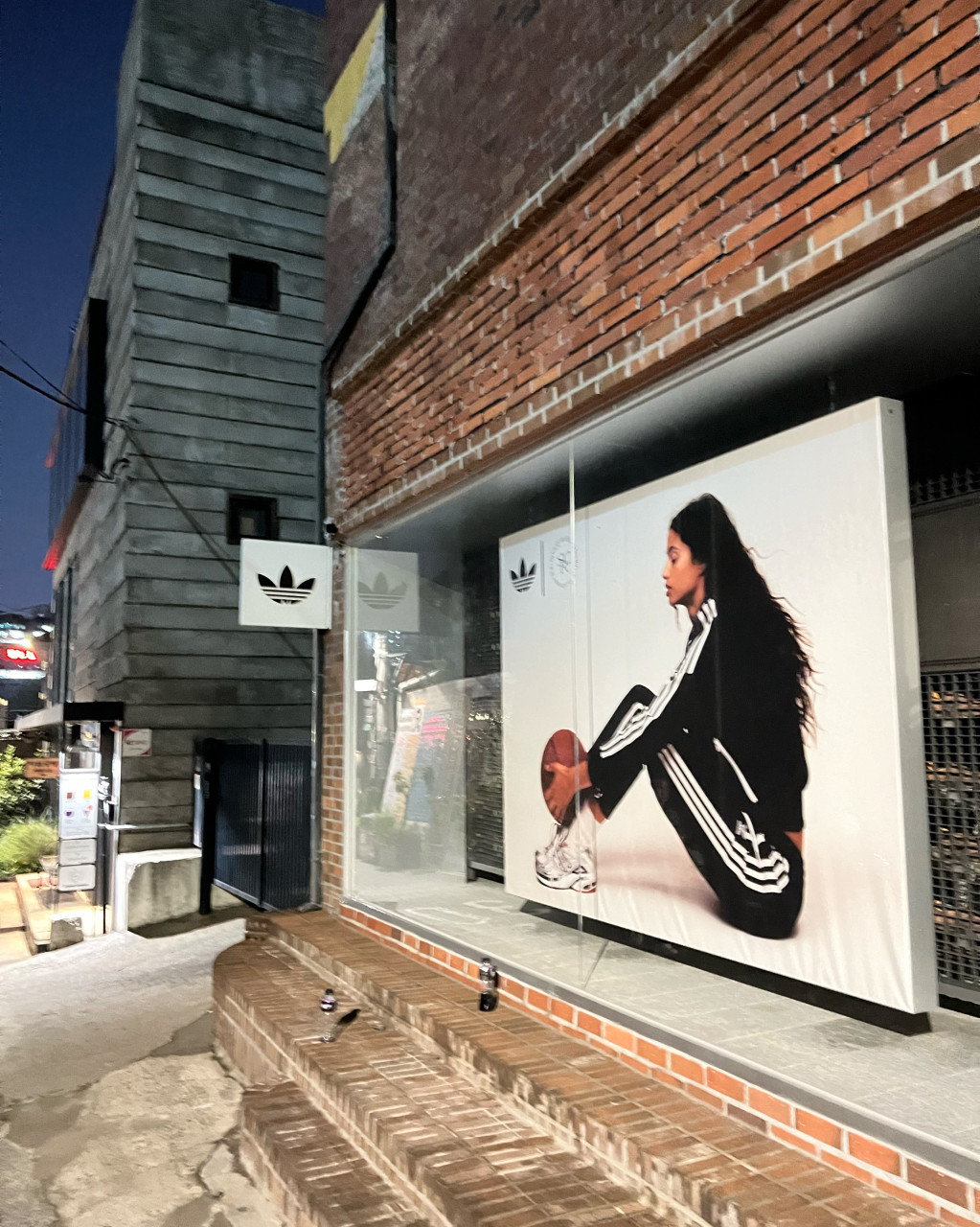 아디다스 북촌 해리티지 매장