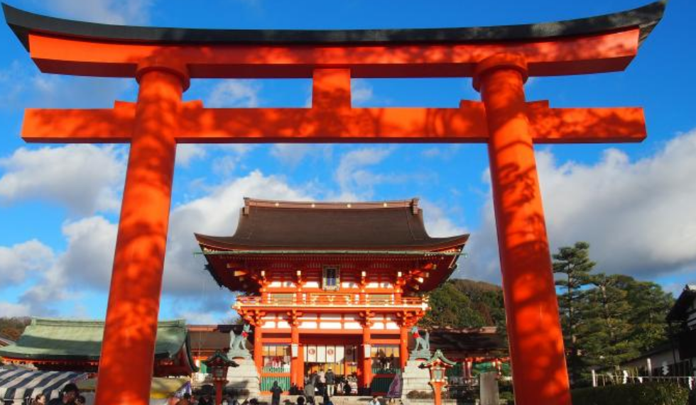 일본 교토 후시미이나리 신사 사진