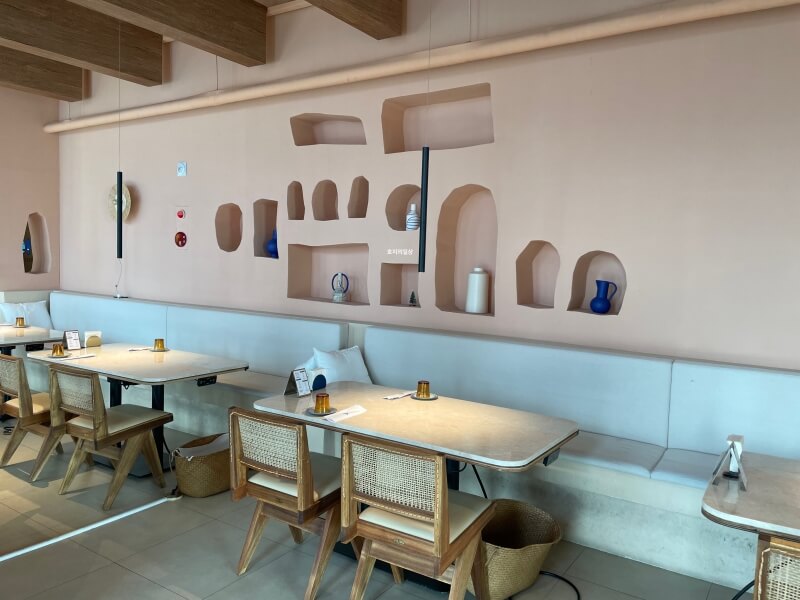 동탄 맛집 삼면이바다 스타즈 호텔 동탄 - 쇼파 좌석