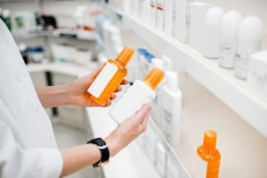 유기자차와 무기자차의 차이: 선크림 선택 가이드