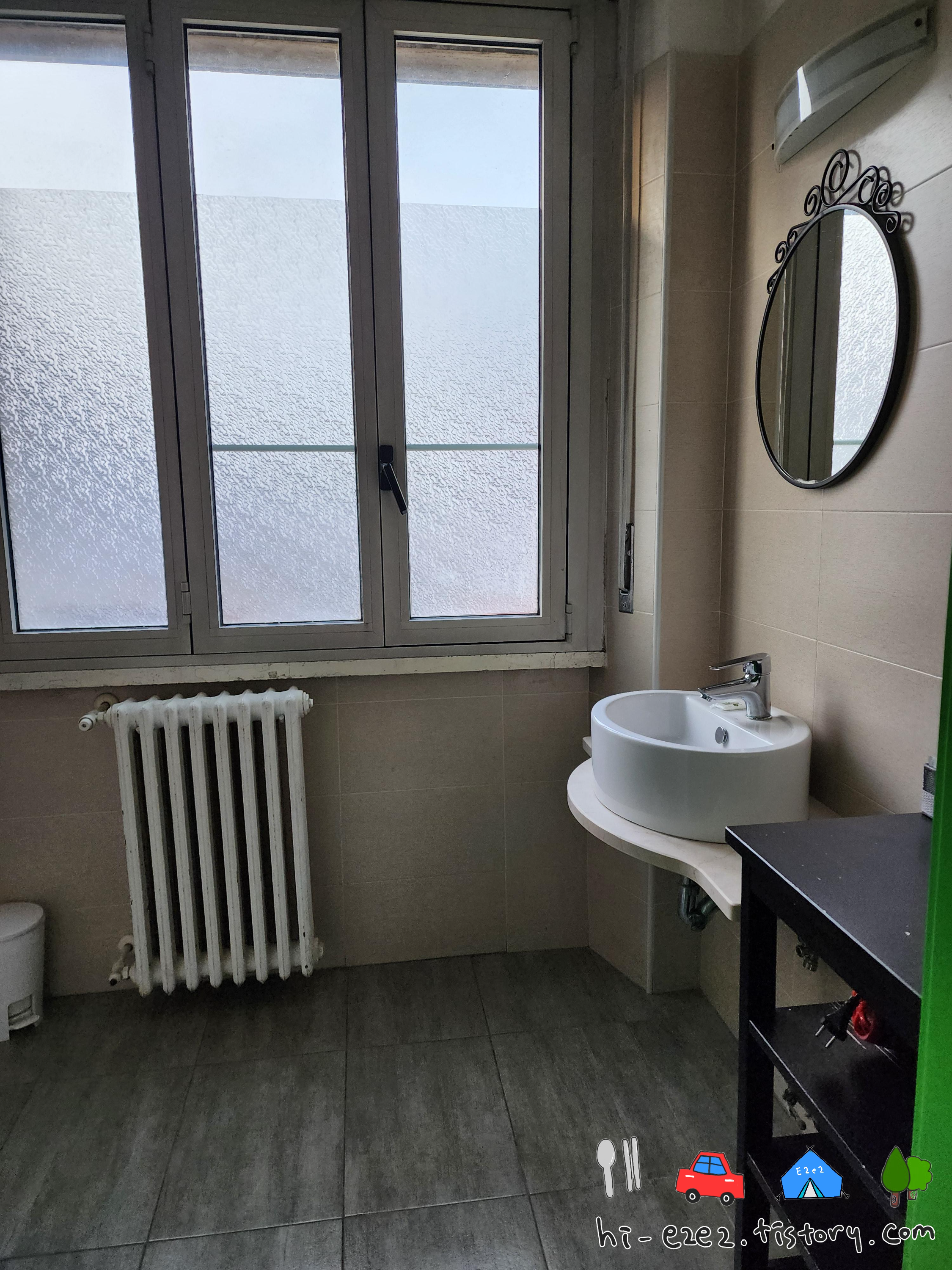 SIRA HOUSE 화장실