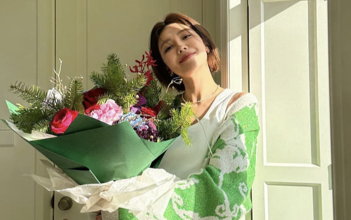 최수영 사복 패션