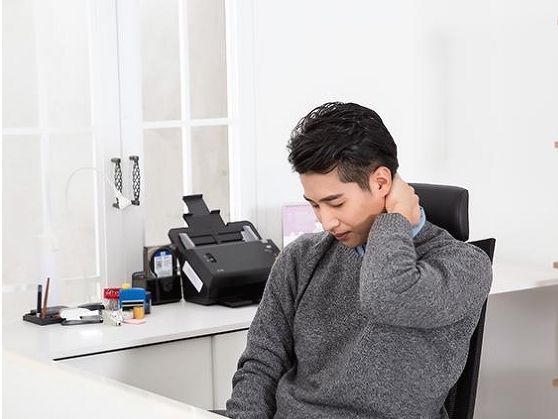 뒷골이 땡기는 증상