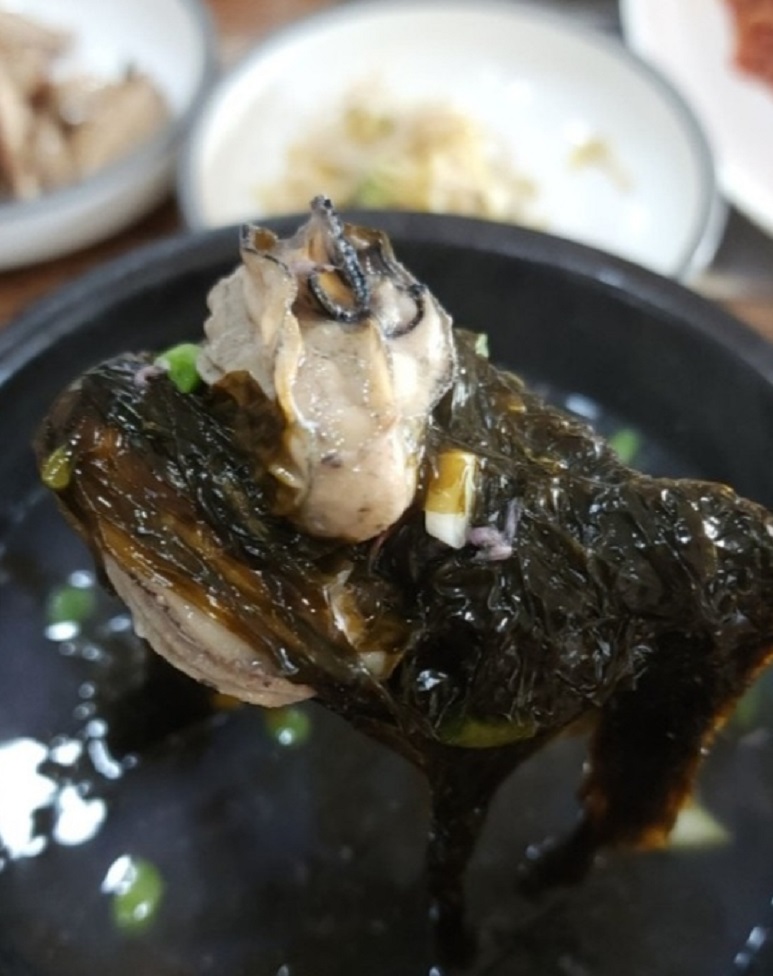 백반기행-서천-김굴해장국-보라가든