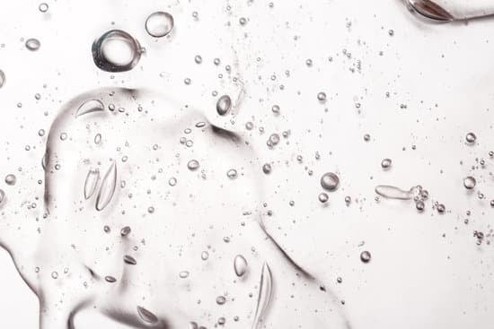 히알루론산(Hyaluronic Acid)의 효능과 효과적인 사용법