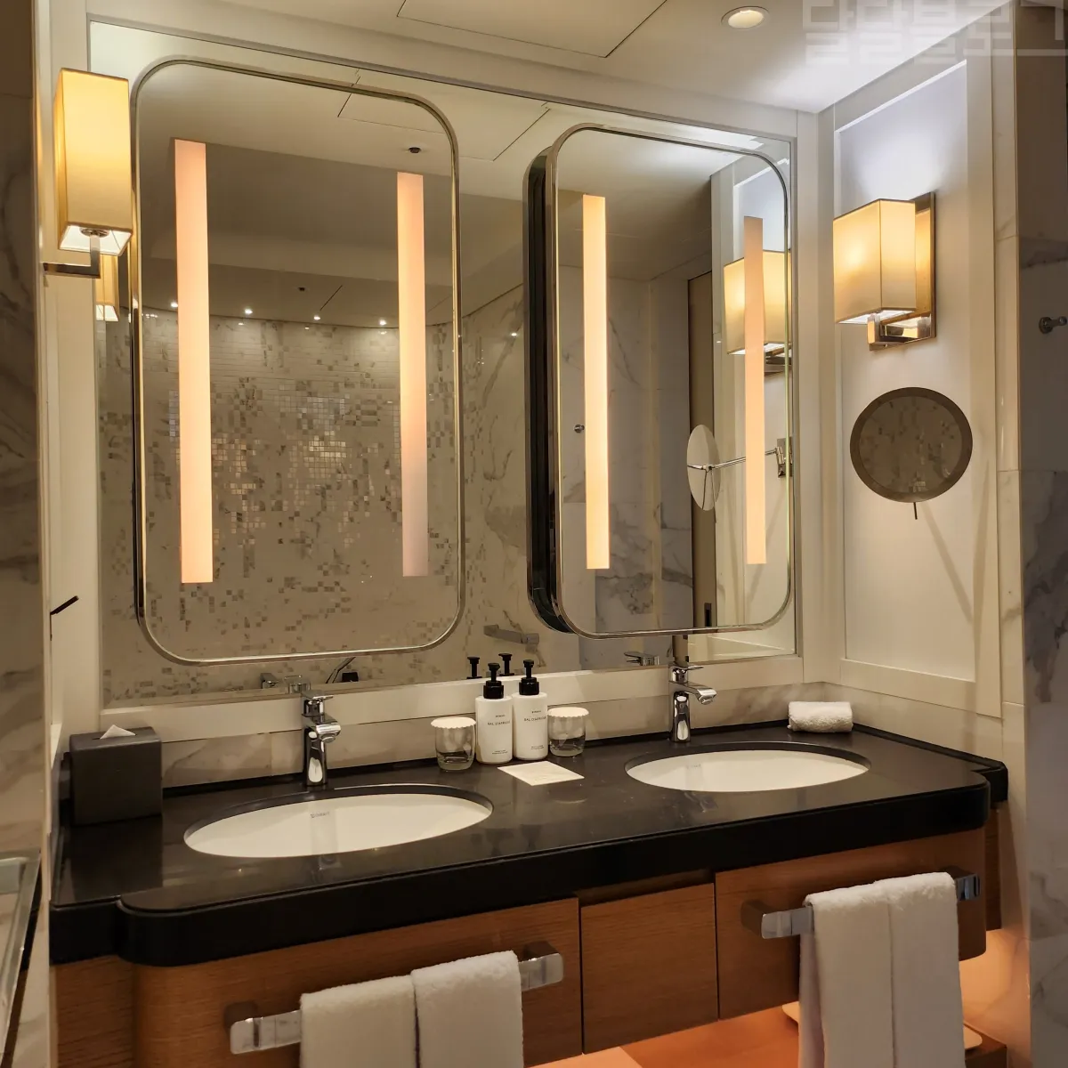 인천-파라다이스시시티-프리미어-디럭스-트윈-룸-화장실