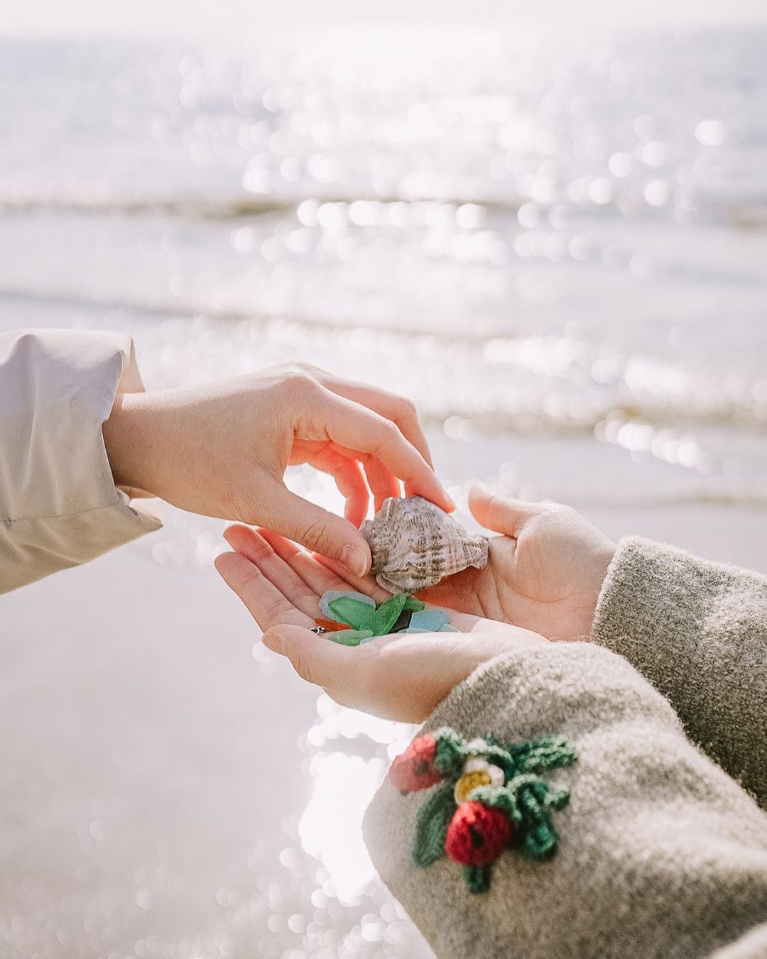 영종도 을왕리의 선녀바위 해수욕장의 소라