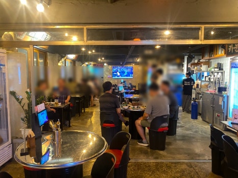 부산 연산동 연산로타리 호프포차 만석 분위기 내부 모습