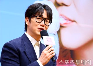 성시경 프로필: 나이 학력 키 mbti 혈액형 고향 고막남친 별명