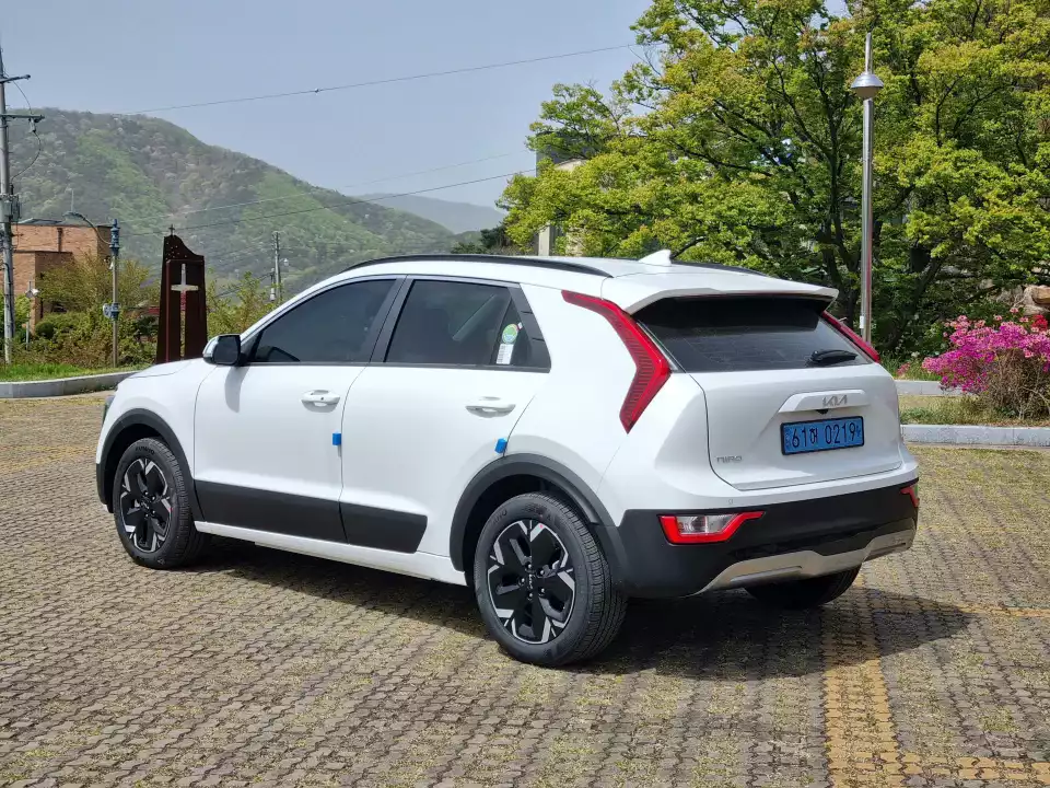 니로 EV로 멀리 다녀오거든 충전 전략을 잘 짜길 바랍니다.