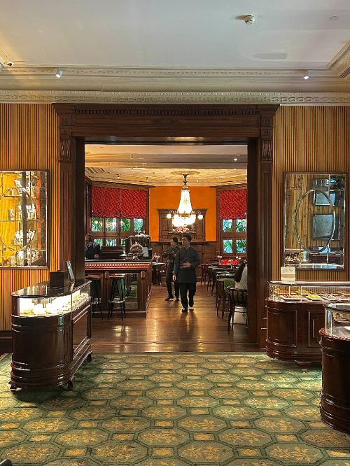 PRADA 미샹(Mi Shang) 쇼케이스