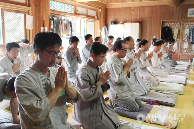 불교 기도 순서와 방법에 대해 차분하게 배우는 시간_1