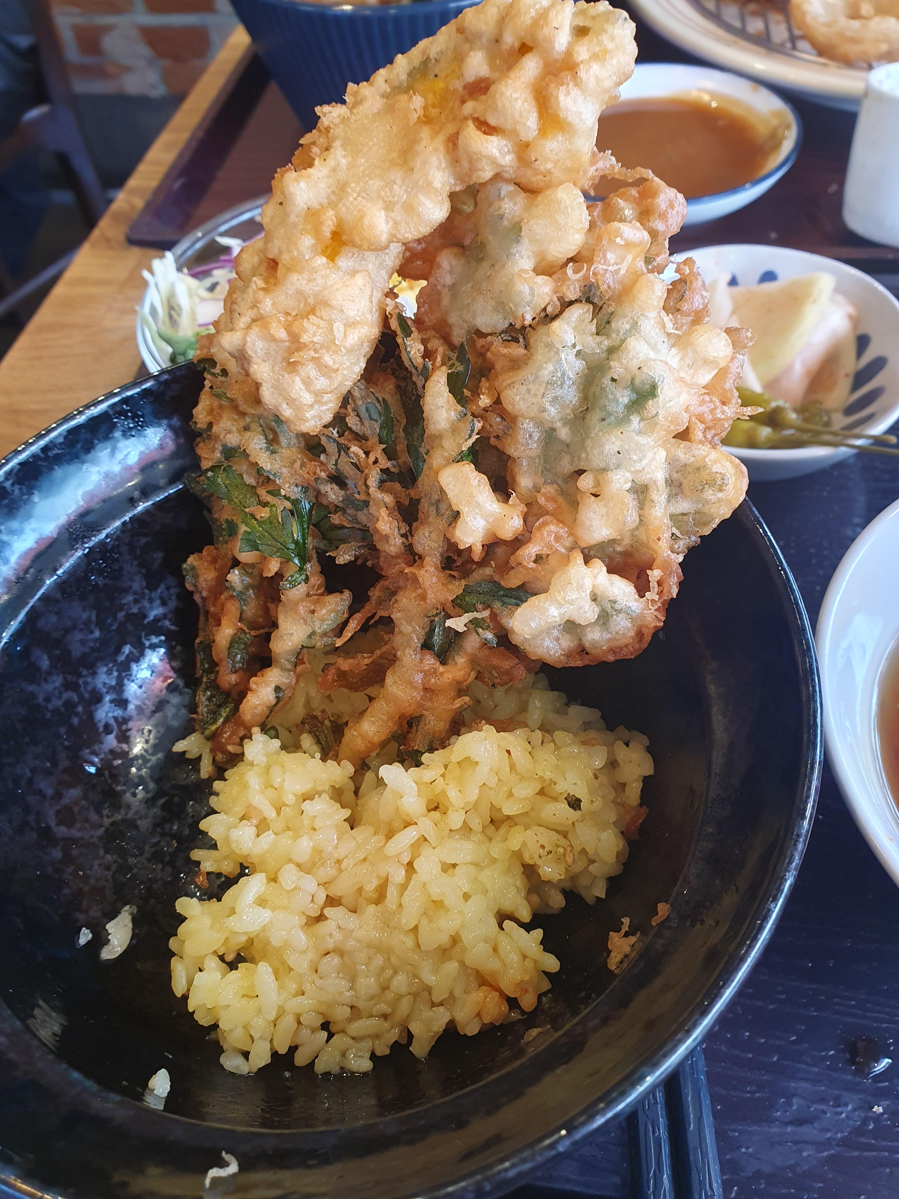 갈마동 텐동 튀김덮밥 쑥갓튀김