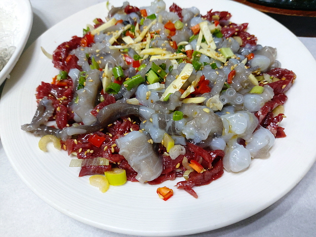 낙지육회탕탕이