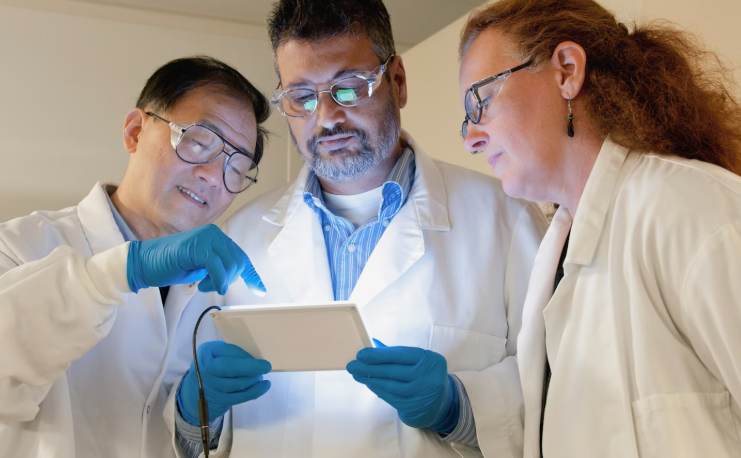 의수 개발 현장에서 만난 연구자 이야기