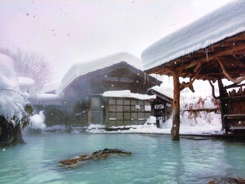 겨울 온천 여행 - 피로를 풀고 마음을 치유하는 해외 온천 여행지 Top7