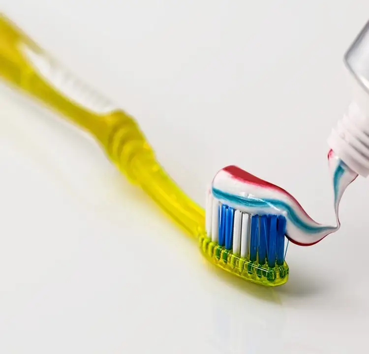 구취 예방을 위한 구강 관리 도구 사진