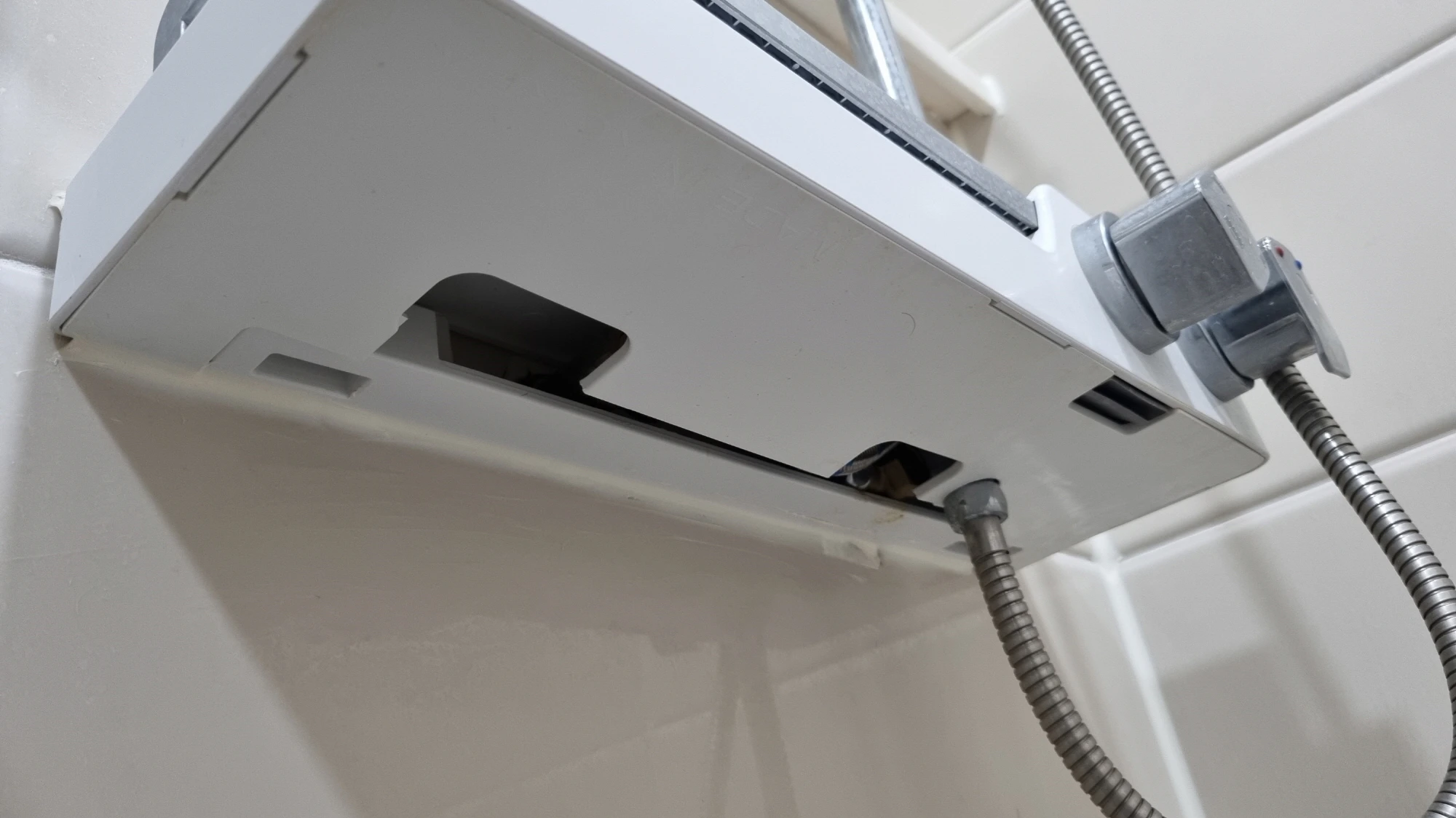 해바라기 샤워기 수압 조절하는 곳