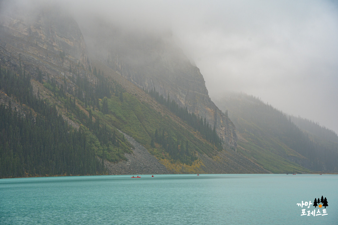캐나다 레이크 루이스 풍경