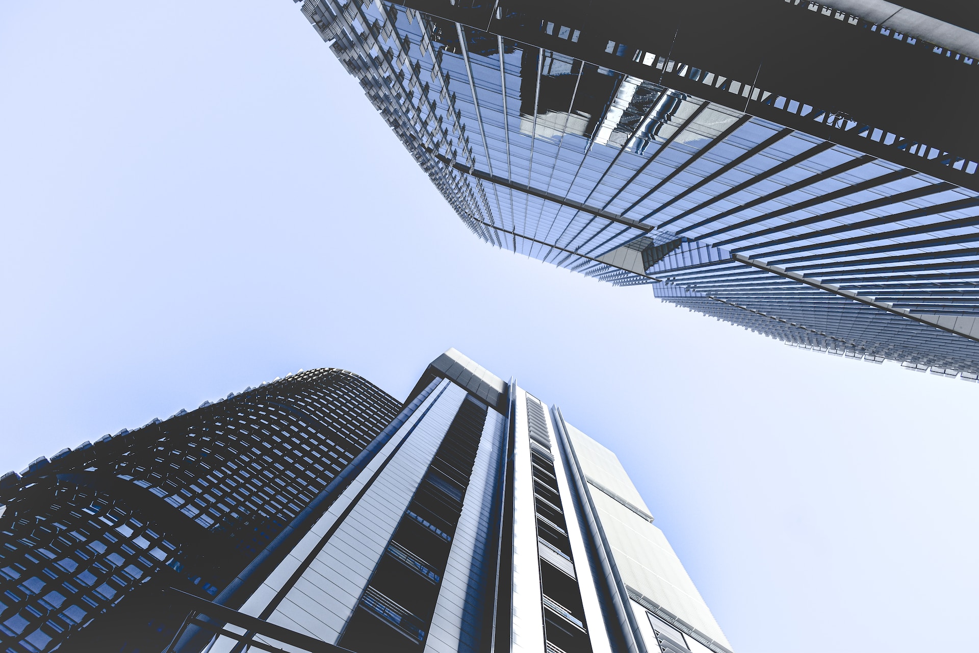 녹색건축인증을 받은 건축물이 주는 가치가 높아집니다. 이를 통해 건강한 환경을 추구하는 대중의 요구와 일치해 더불어, 새로운 생태적 미적 요소도 함께 담아낼 수 있기 때문입니다.