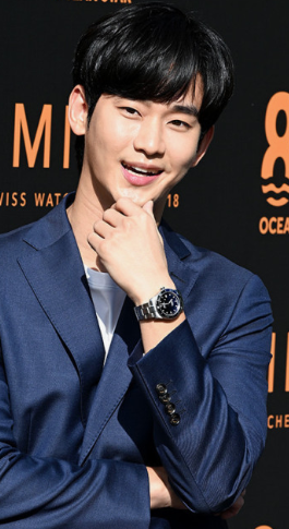 배우 김수현 프로필