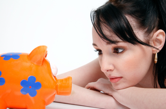 "돈 새는 습관" 고치기: 지출 관리와 소비 습관 개선