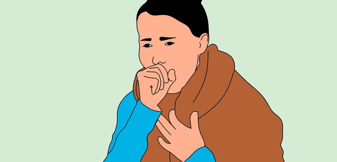 주먹으로 입을 가리고 기침하는 여성