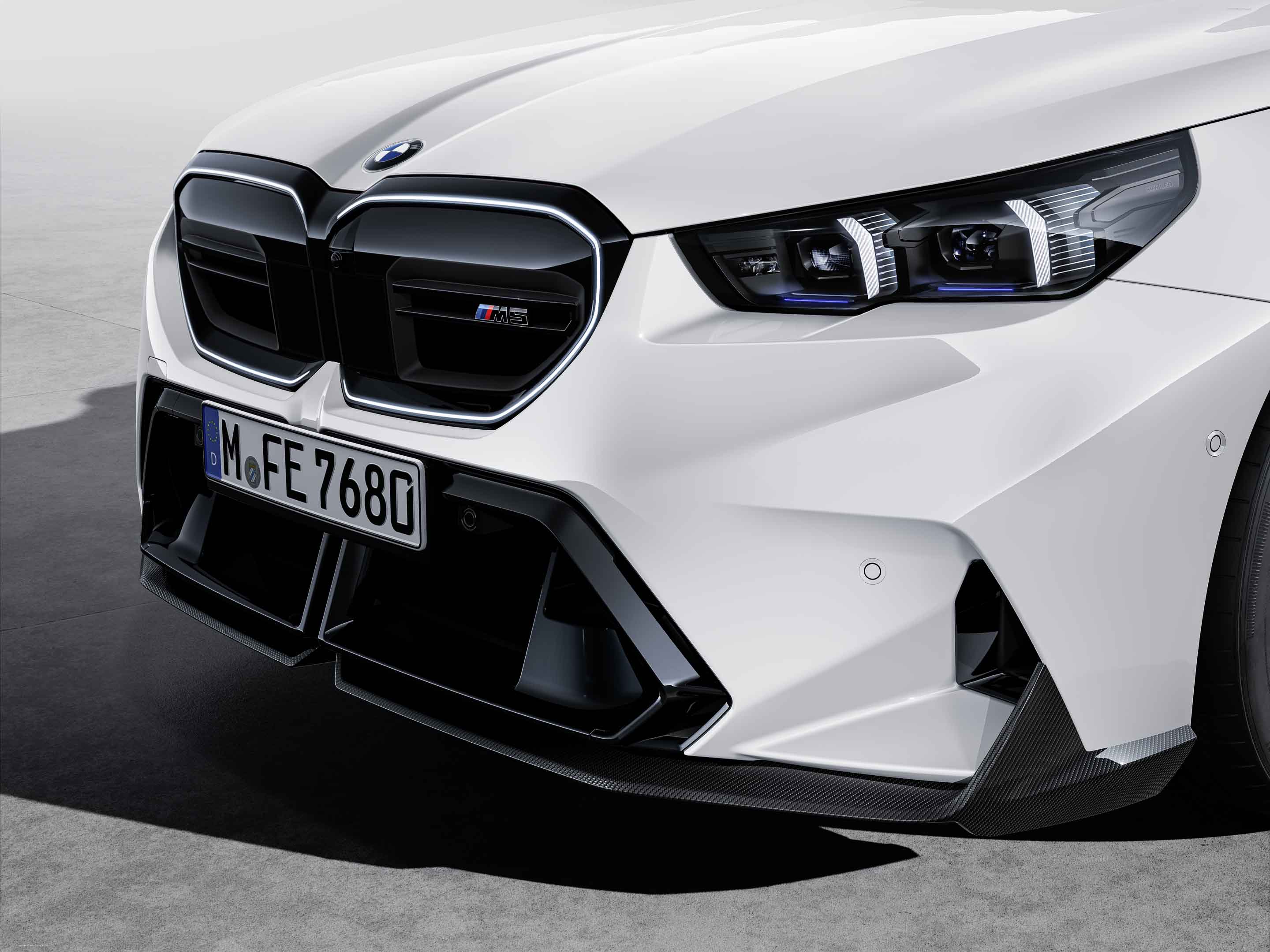 BMW M5 퍼포먼스 패키지