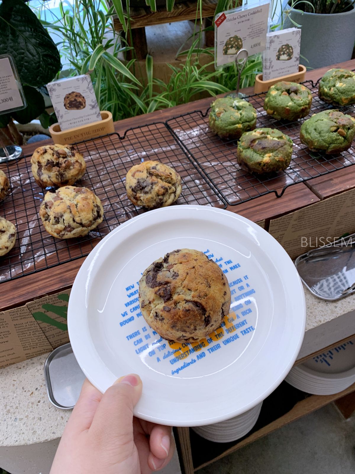 삼각지-카페-파이샵-파이가게-디저트맛집-파이인더샵-디저트-롤케이크-쿠키