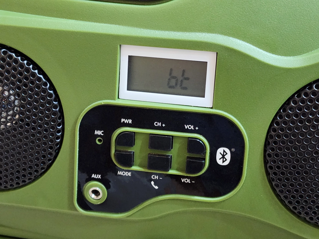 블루투스 스피커 기능도 있고 음질도 쓸만한 편